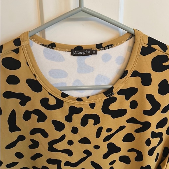 J. McLaughlin Animal Print 3/4 sleeve Catalina cloth top, size M - Picture 2 of 6